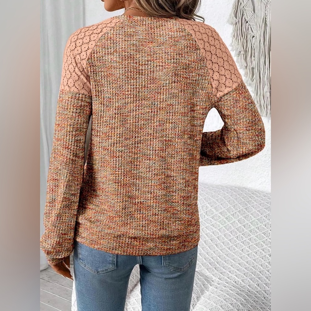 🛍️Women’s Long Sleeve Knit Top with Lace Shoulder Detail - Picture 2 of 4